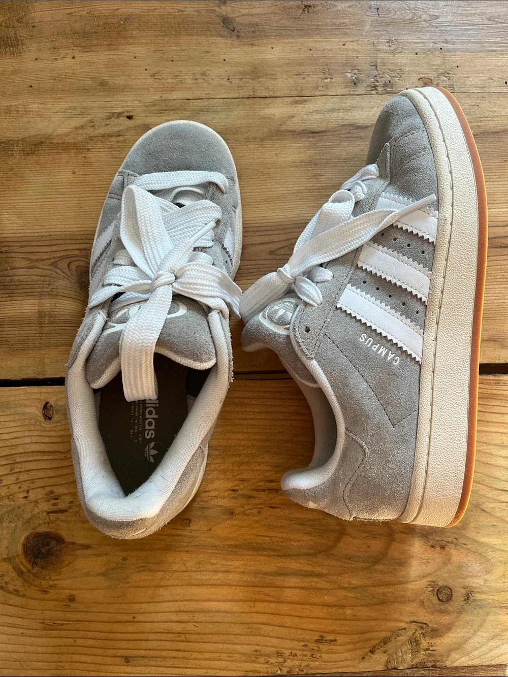 ADIDAS Men's 6 / Women's 7-7.5 Grey Campus Sneakers Lace Up